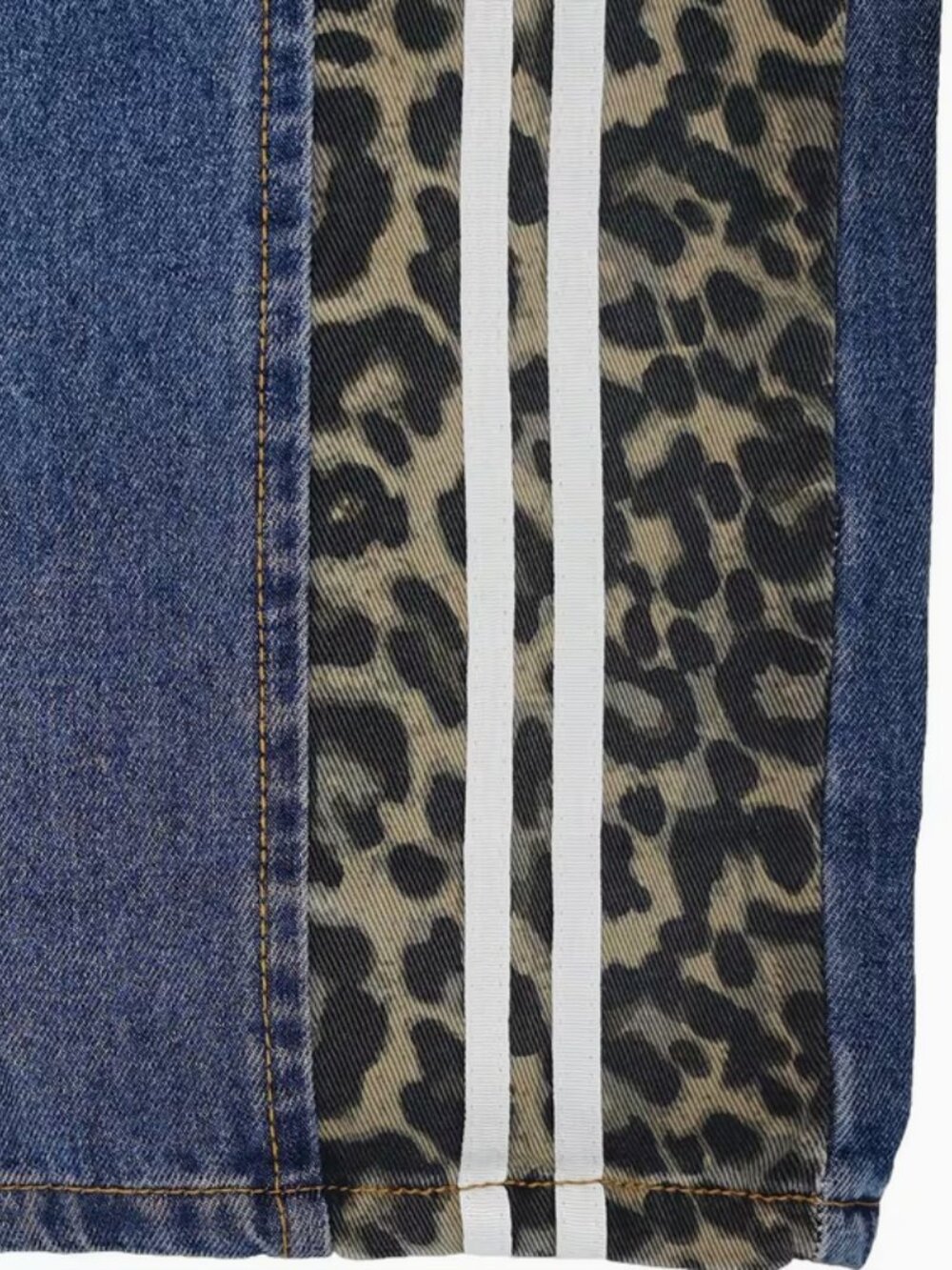 NWT Plus Street Style Trendy Wide Leg Jeans White Stripes Denim with Leopard XXL - Picture 4 of 5